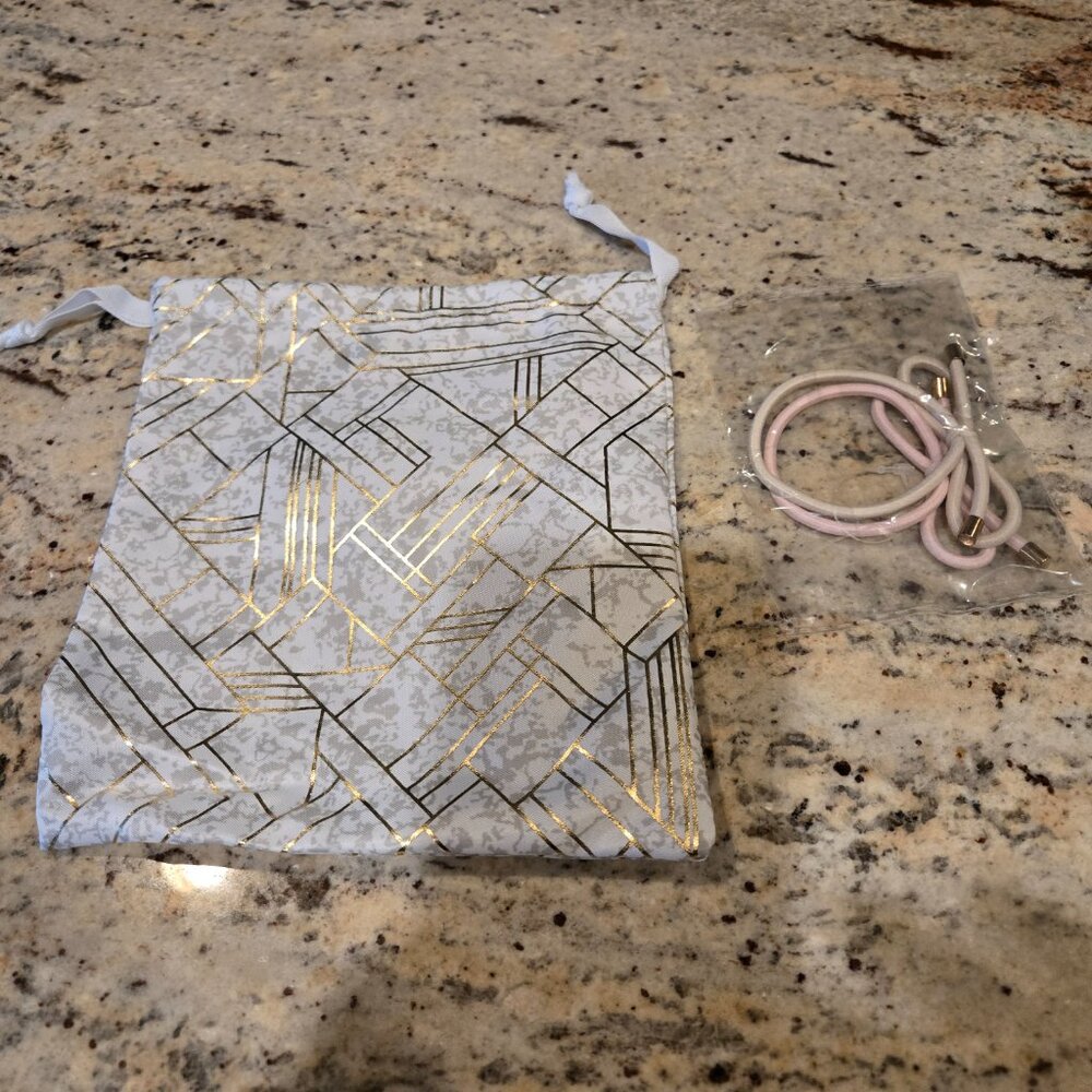 NEW Thirty-One Hello Happy Bag - Hello Happy Love